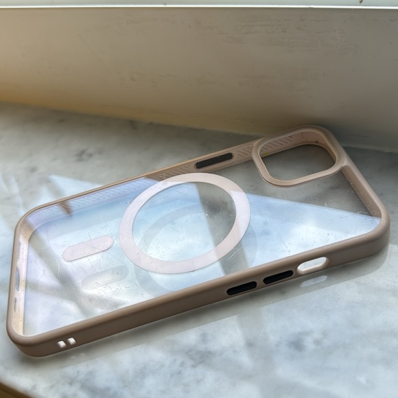 VEGO for iPhone 13 & iPhone 14 Magnetic Case Compatible with MagSafe - Picture 3 of 6